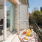 Centerlink Apartman