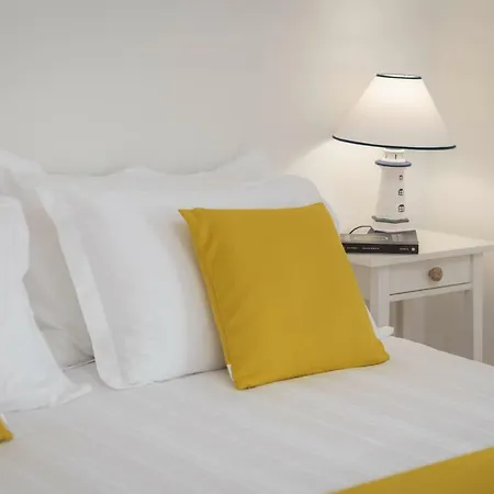 Centerlink Apartment Split