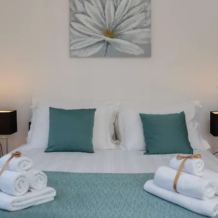Centerlink Apartment